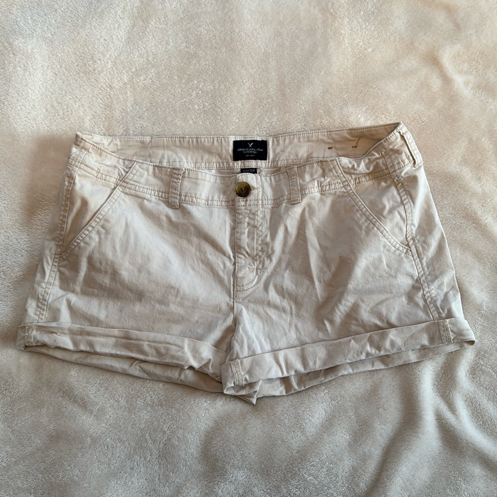American Eagle white twill shorts